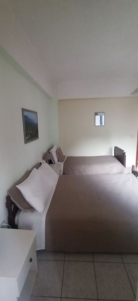 Windy Place Comfort Triple Room 4