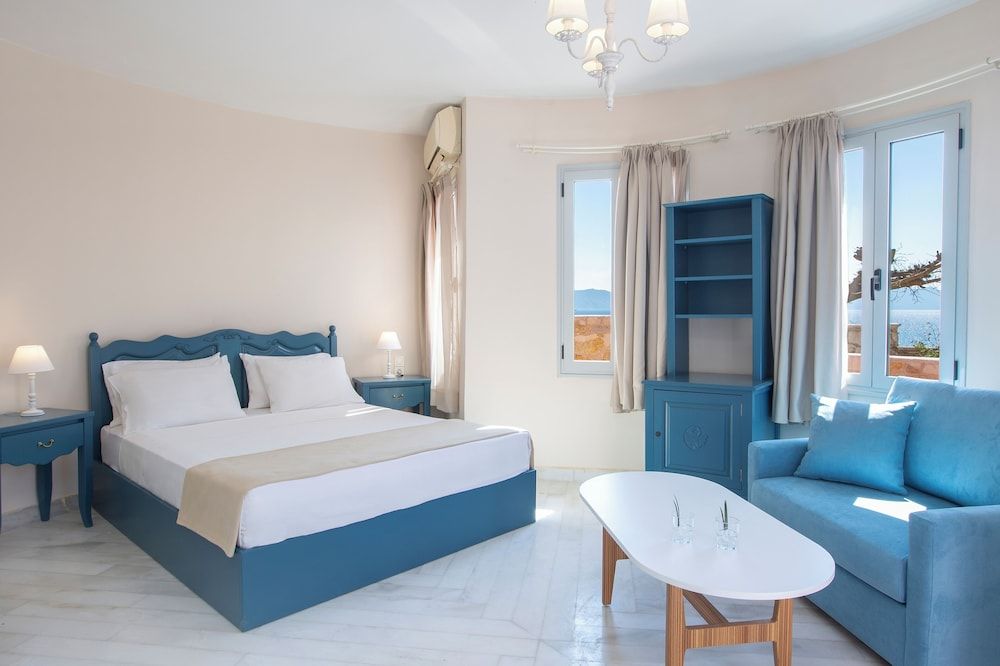 Classic Double Room Side Sea View
