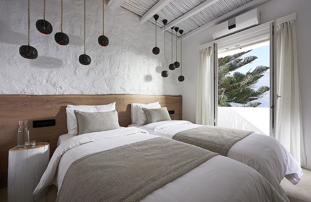 Deluxe Family Suite