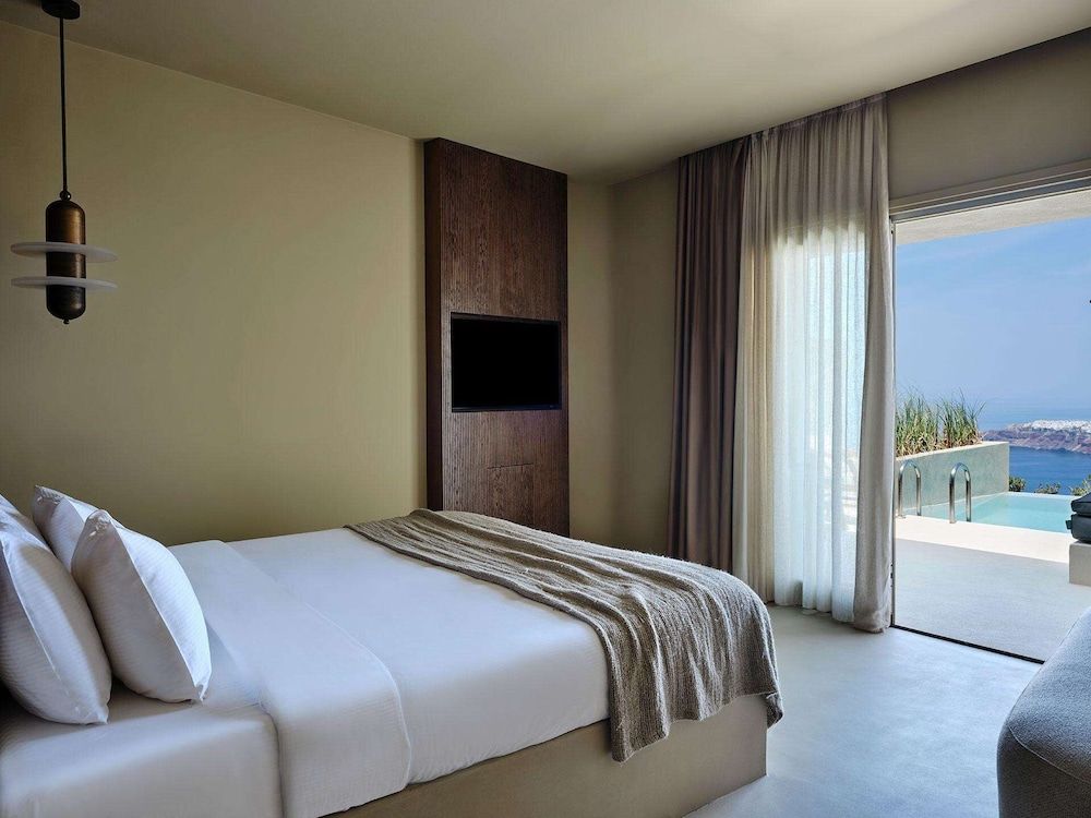 Andronis Concept Wellness Resort Cozy Suite with Infinity Pool