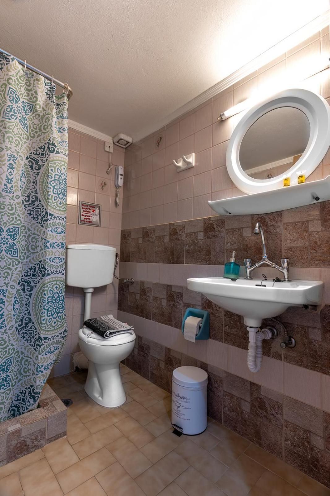 Sappho Hotel Single Room 13