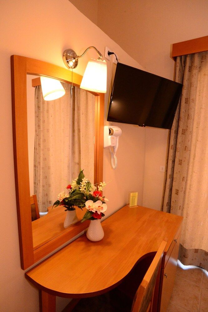 Sappho Hotel Double or Twin Room 24