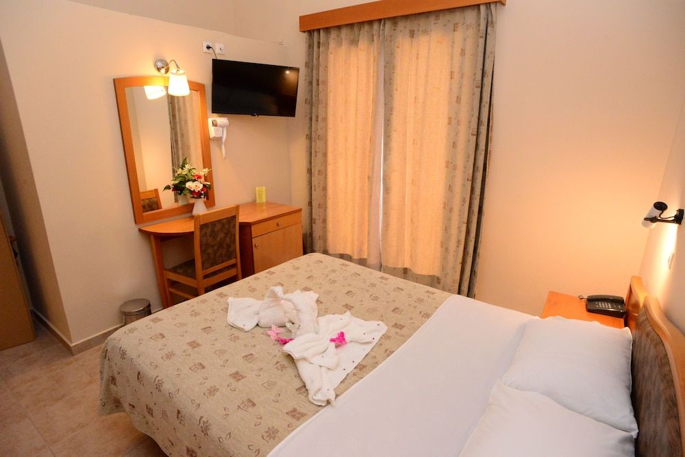 Sappho Hotel Single Room 3