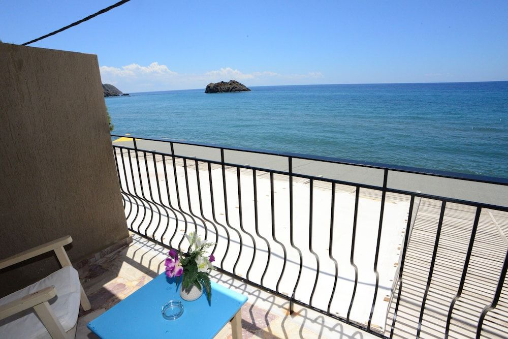 Sappho Hotel Double or Twin Room, Balcony 12