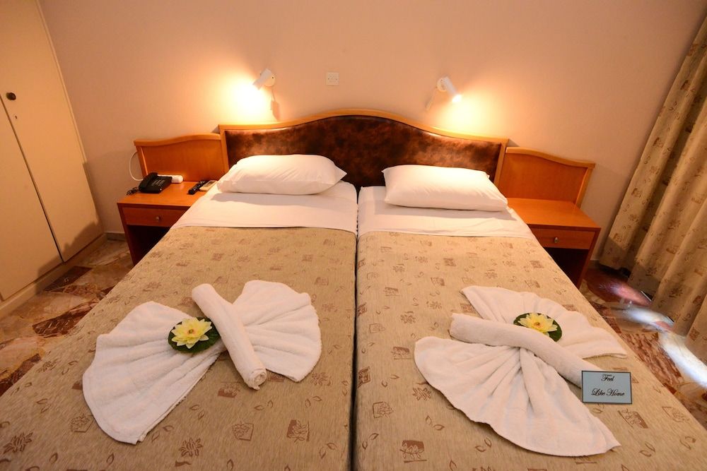 Sappho Hotel Double or Twin Room 6