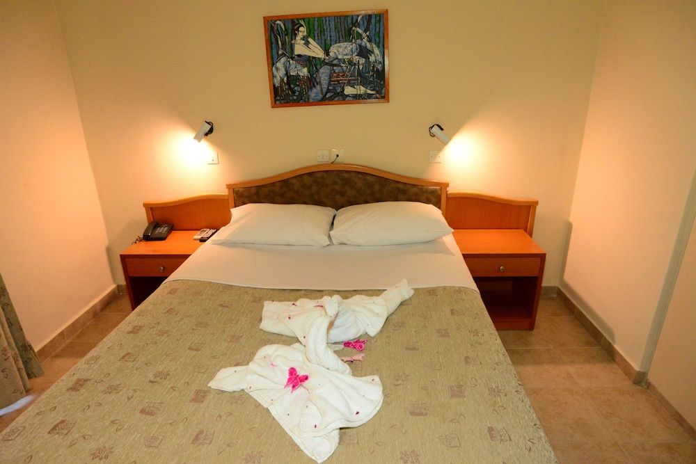 Sappho Hotel Single Room 5