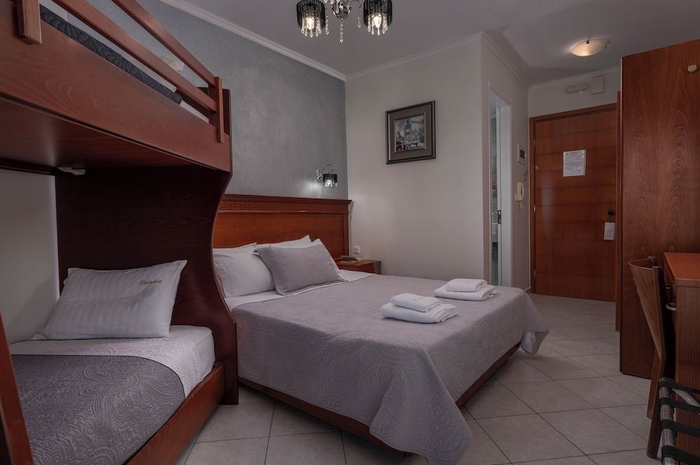 Family Room, Sea View