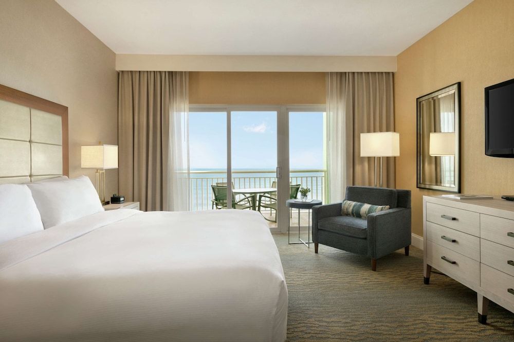 One king bed 1 bedroom suite oceanfront