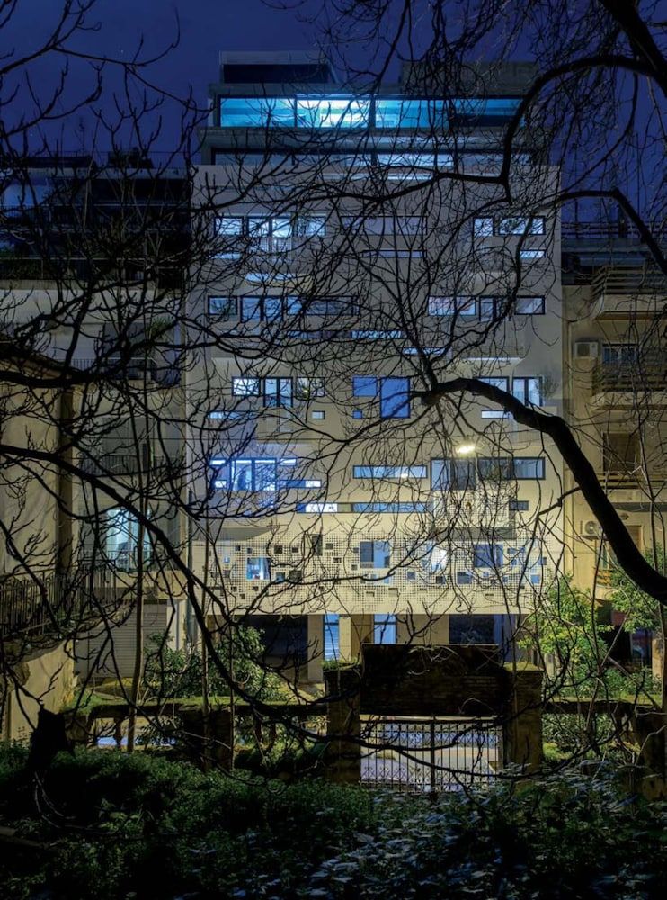 undefined Urban Stripes Athens 8