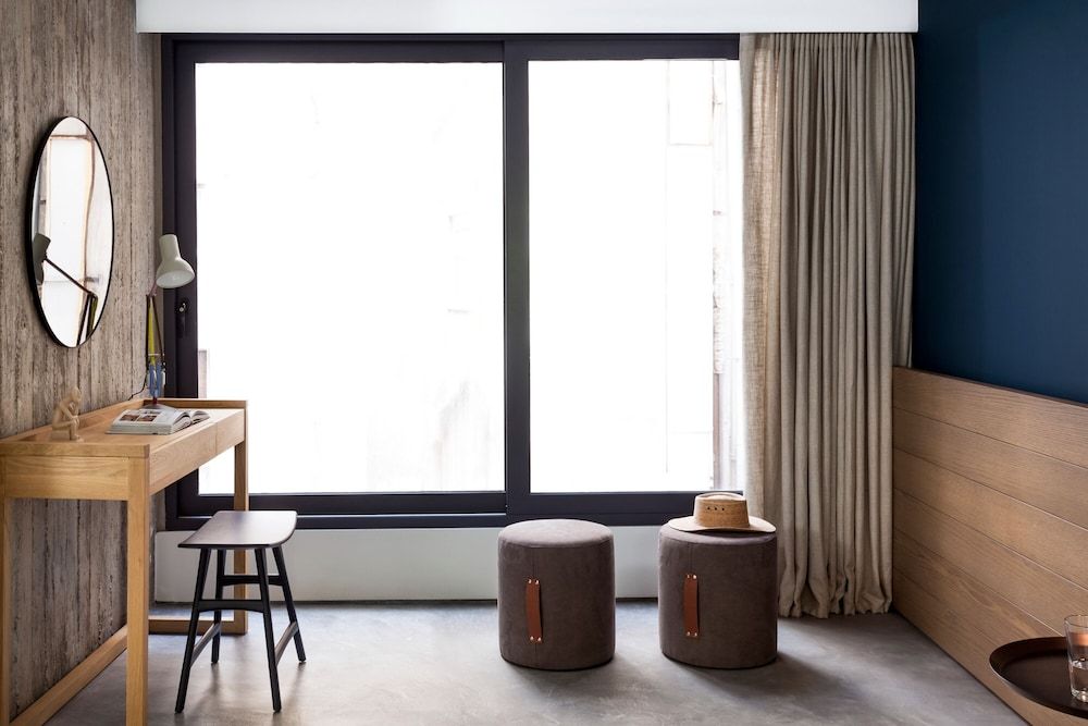 Urban Stripes Athens Street View Studio 7