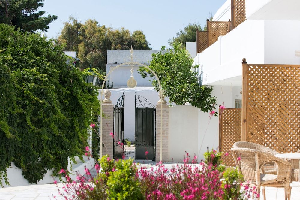 undefined Kouneni Apartments 9