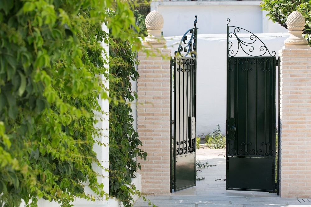 undefined Kouneni Apartments 7