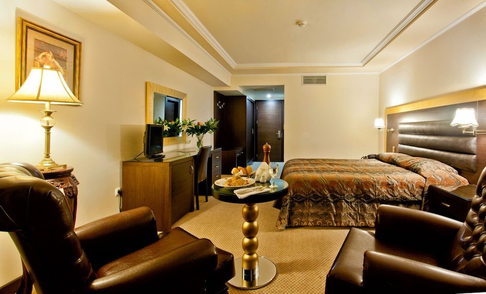 Kouros Hotel Junior Suite 3