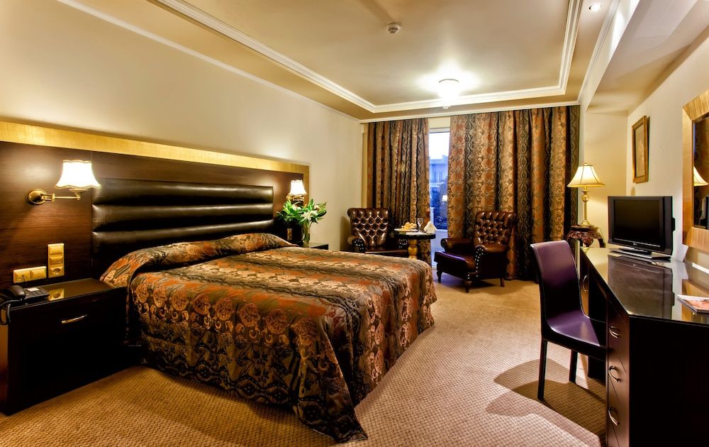 Kouros Hotel Junior Suite