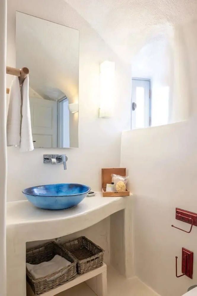 Iconic Santorini by Sandglass Classic Cave Room Sea View 5