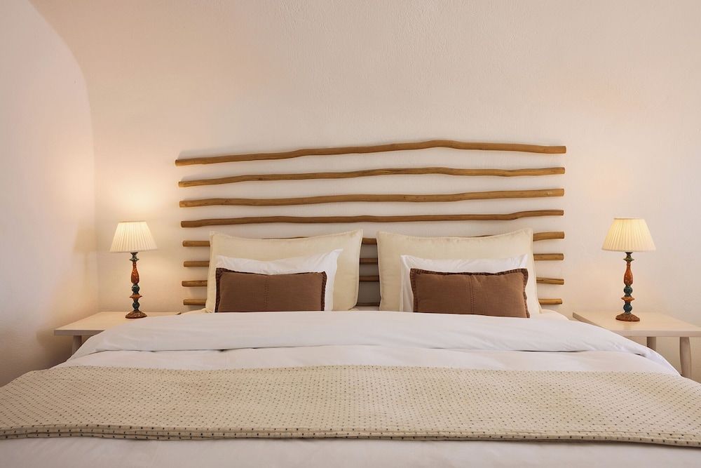 Iconic Santorini by Sandglass Classic Cave Room Sea View