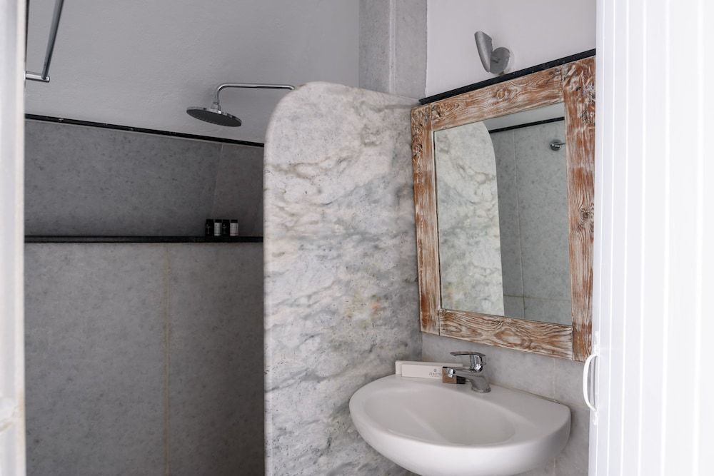 Zenith Blue Traditional Houses Cave 2 Bedroom Apartment with Hot Tub (Caldera View) 11