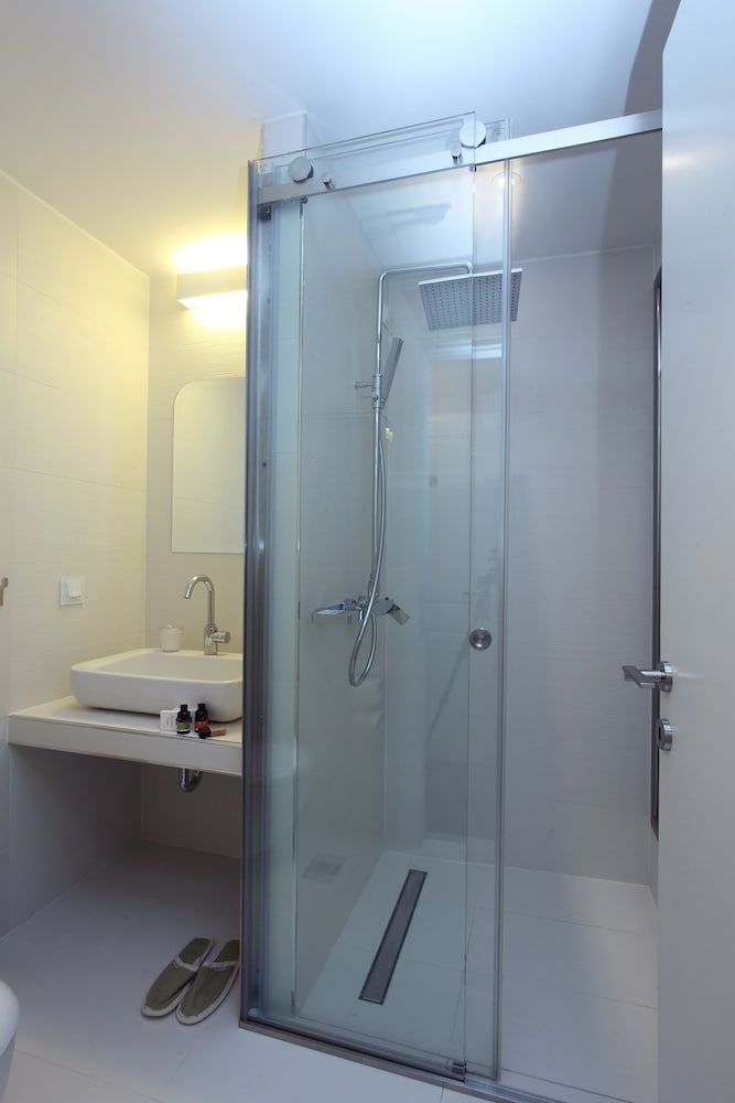 Hotel Metropolis Deluxe Double Room 12