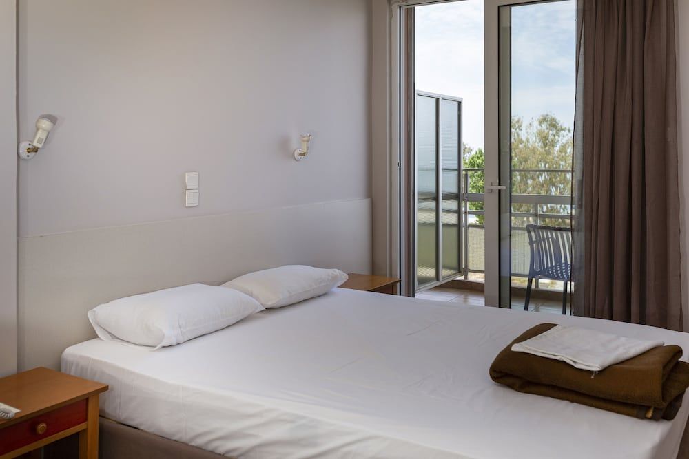 Delfini Hotel Standard Room, Sea View 5