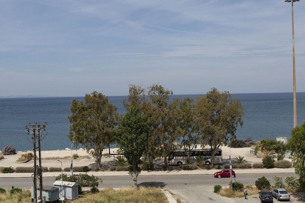 Delfini Hotel Triple Room, Sea View 6