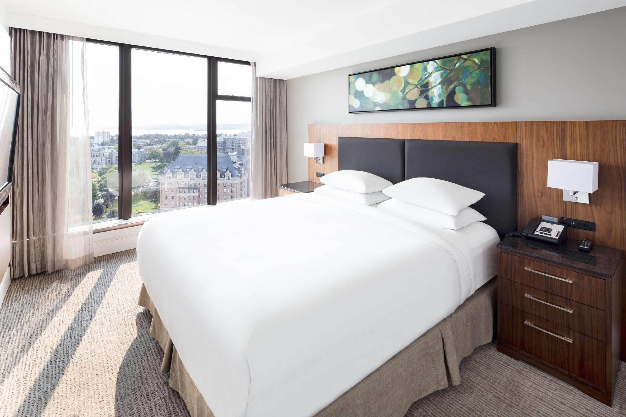 2 KING 2 BEDROOM SUITE - CITY VIEW
