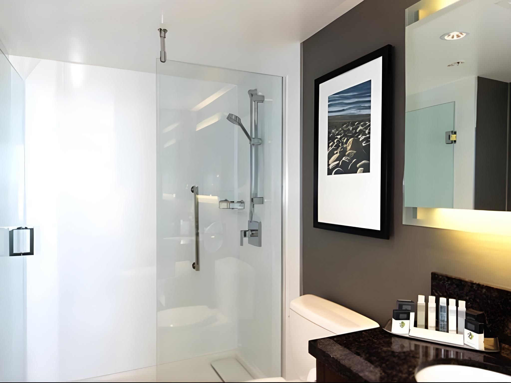 2 Queens 1 Bedroom Suite- City View - Sofabed