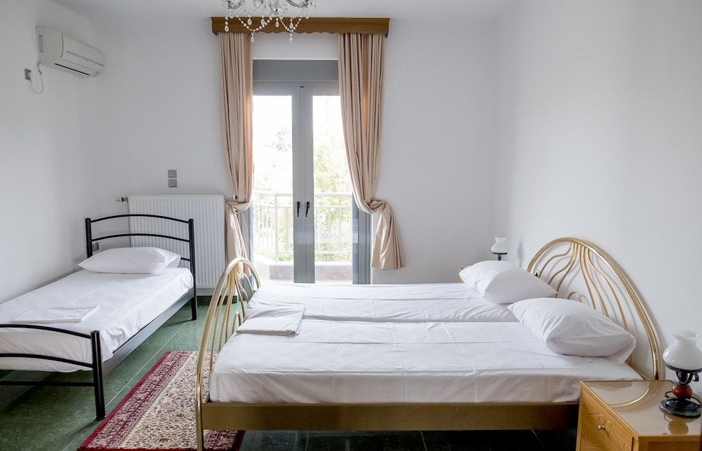 IonionStar Hotel Luxury Suite, 3 Bedrooms, Pool View (4 adults + 2 children) 2