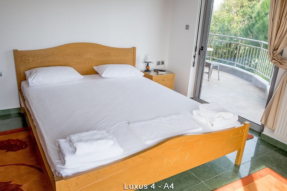 IonionStar Hotel Luxus Apartment, 2 Bedrooms (4 adults)