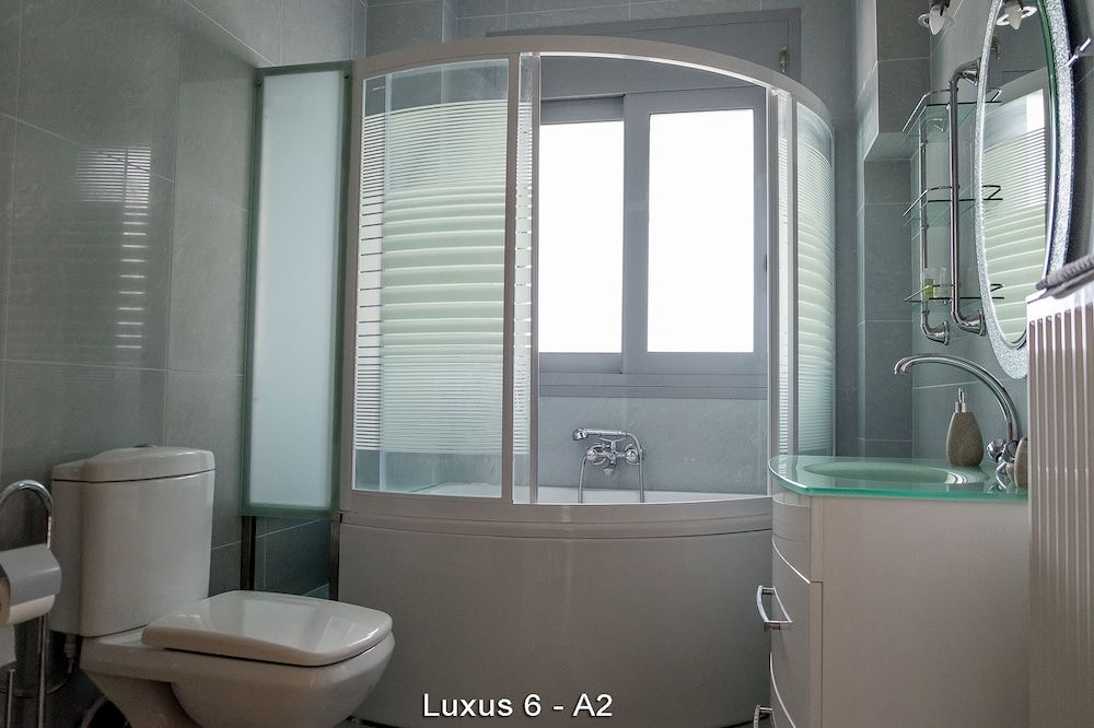 IonionStar Hotel Luxury Family, 2 Bedrooms (4 adults + 2 children) 5