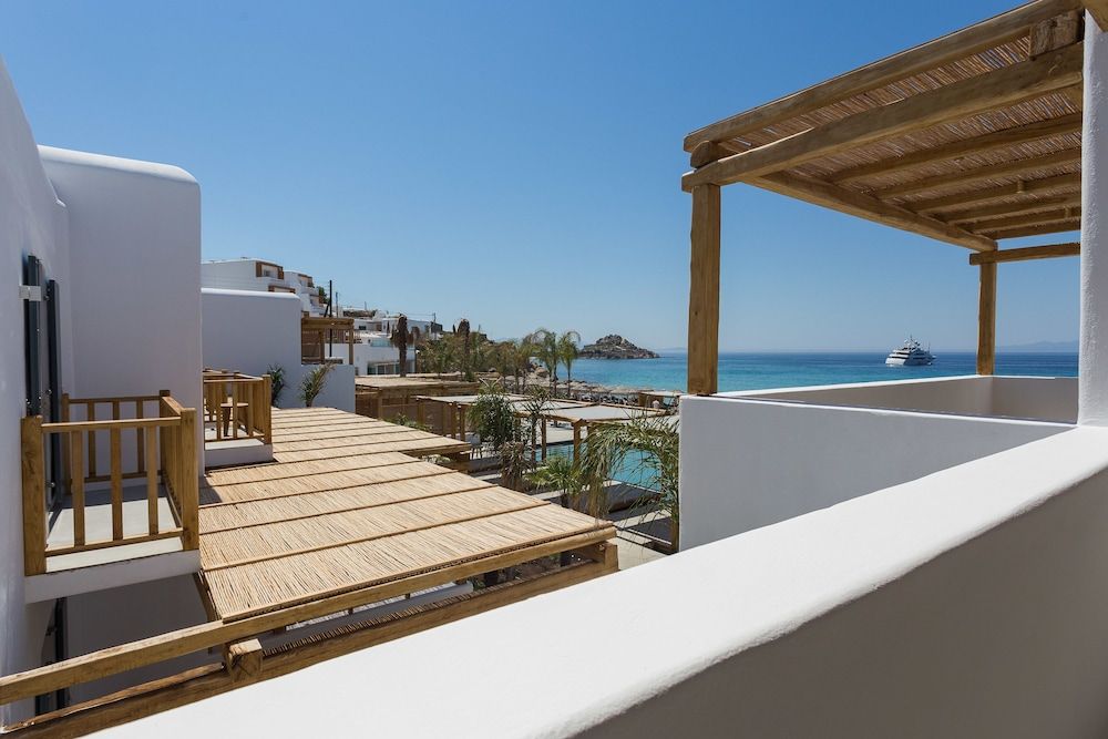 undefined Branco Mykonos 3
