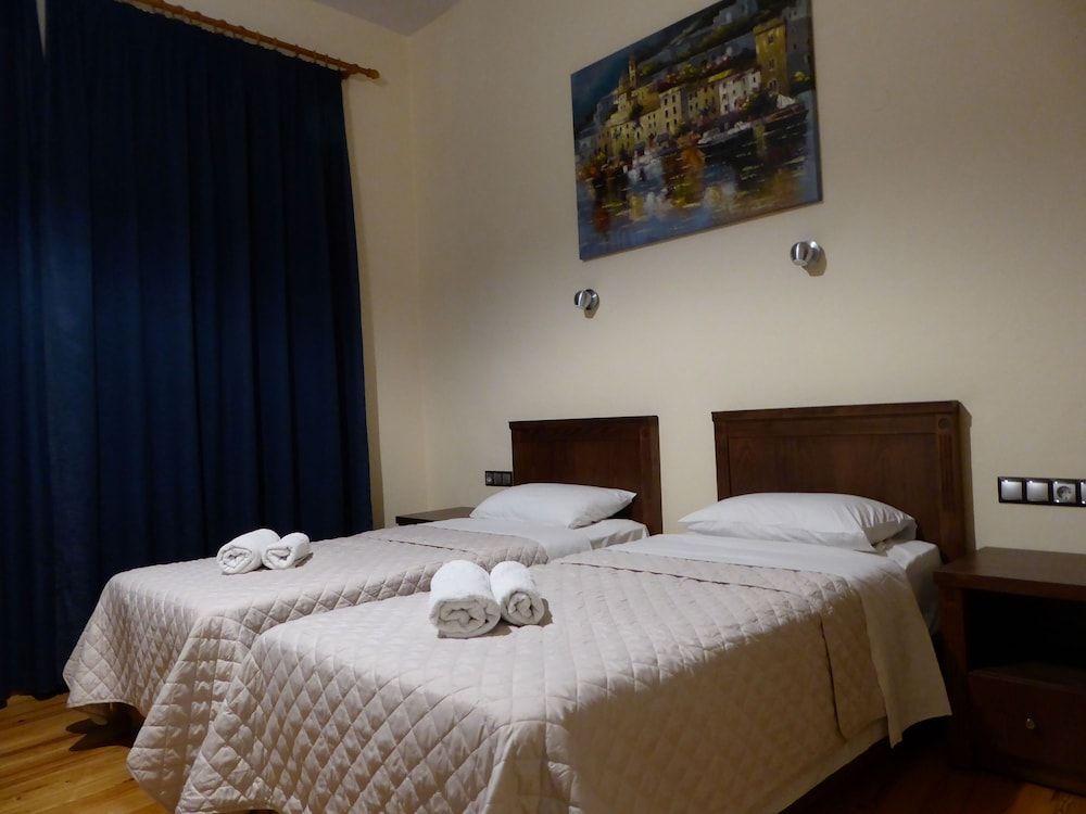 Sea Front Old Town Standard Room, City View 8