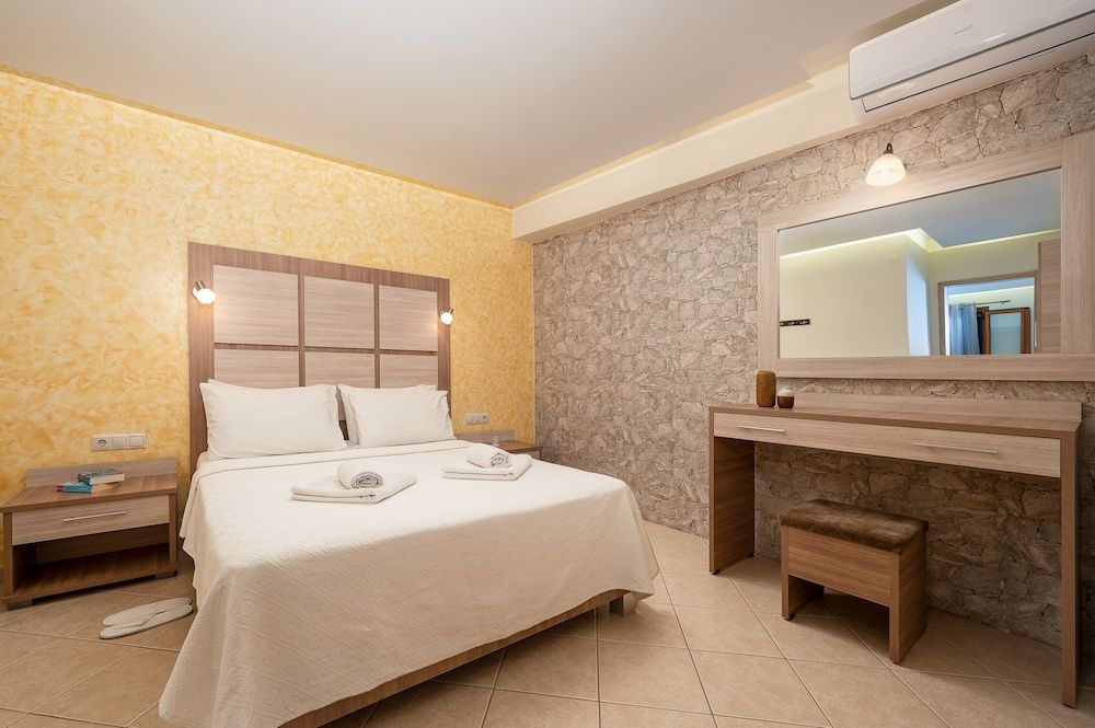 Junior Suite Side Sea view