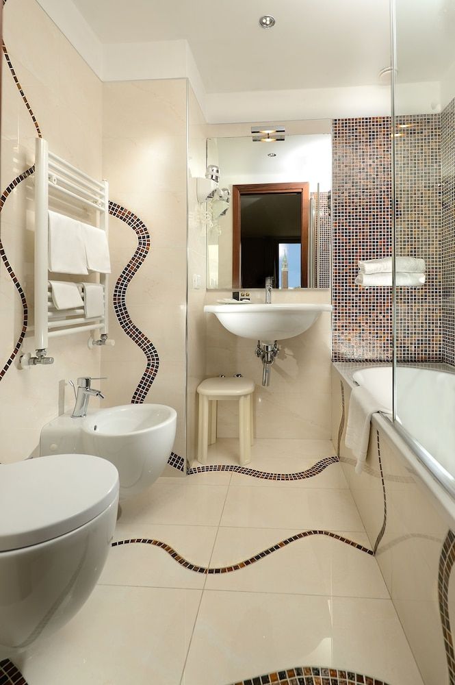 Hotel Paganelli Superior Double Room 7