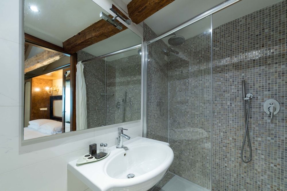 Hotel Paganelli Superior Double Room 8