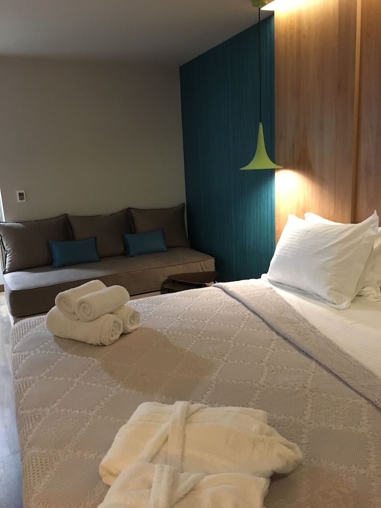 undefined 360 Degrees Pop Art Hotel 3