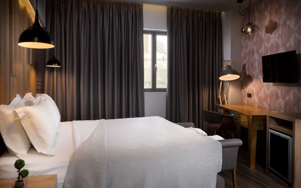 360 Degrees Pop Art Hotel Standard Double Room 4