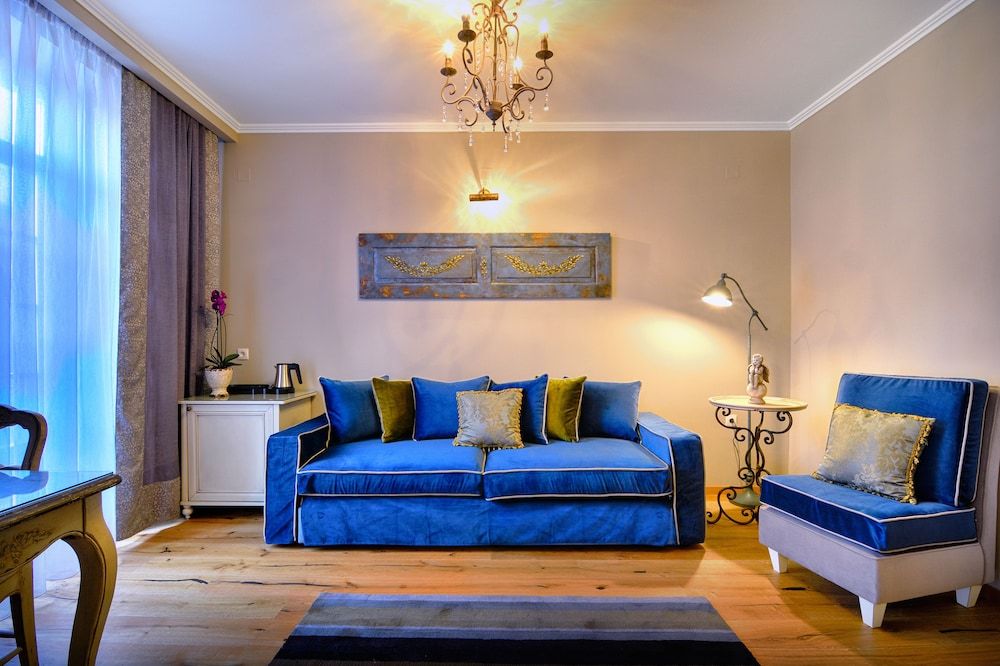 Hotel Antique Suite 2