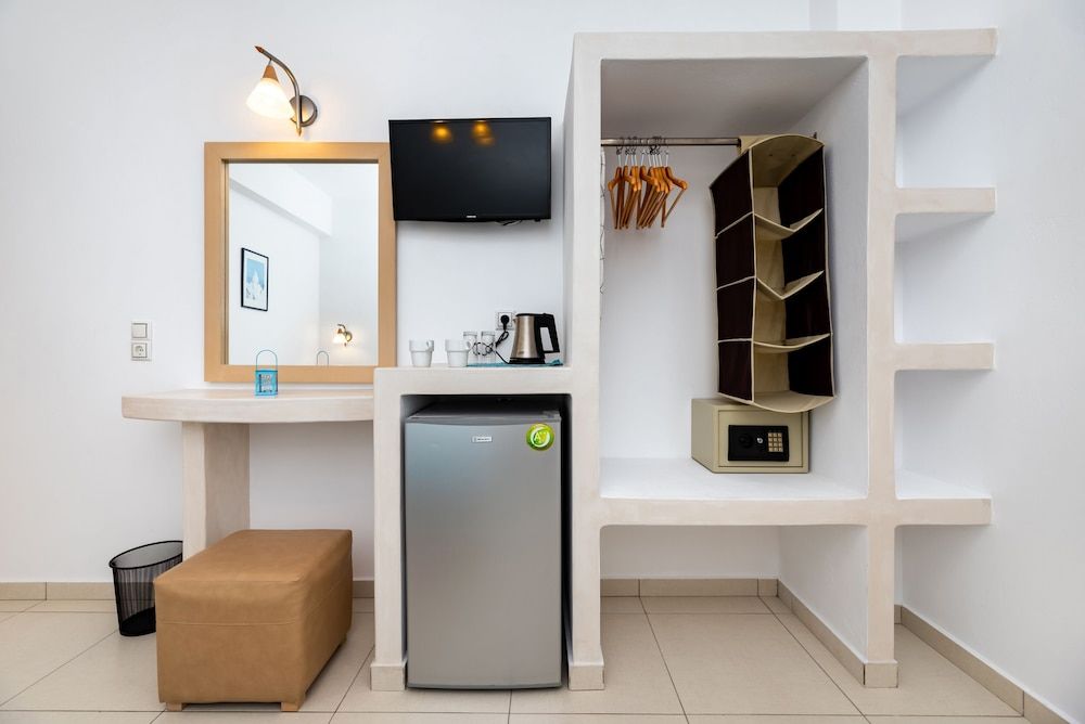 Stelios Place Standard Room, 1 Double Bed 12