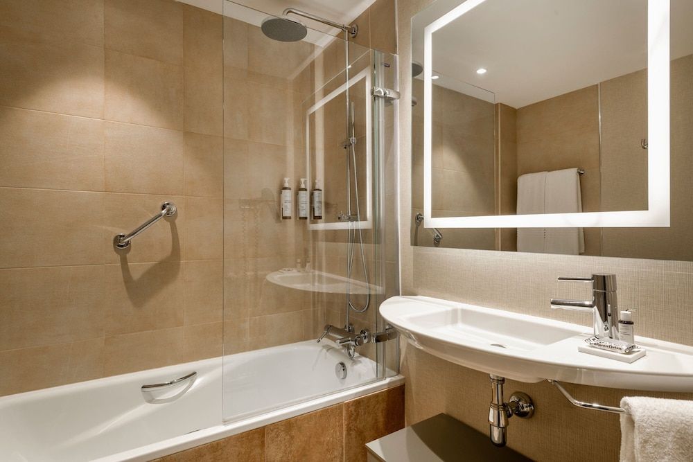 undefined AC Hotel Carlton Madrid by Marriott 9