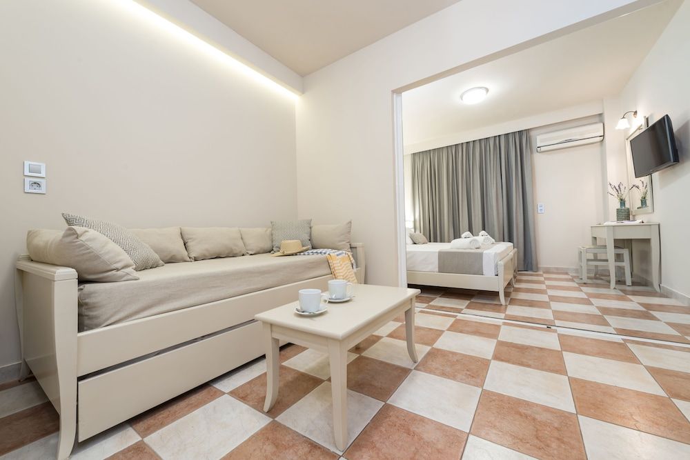 Superior Room (Family)