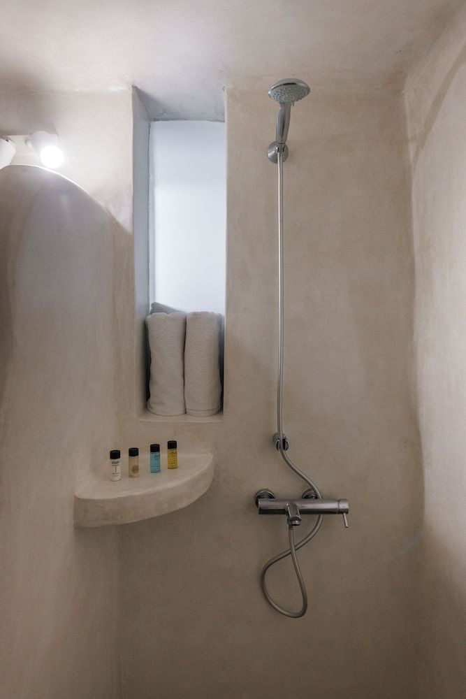 Zatrikion Villas Santorini Suite, Hot Tub, Sea View (Kallisti) 12