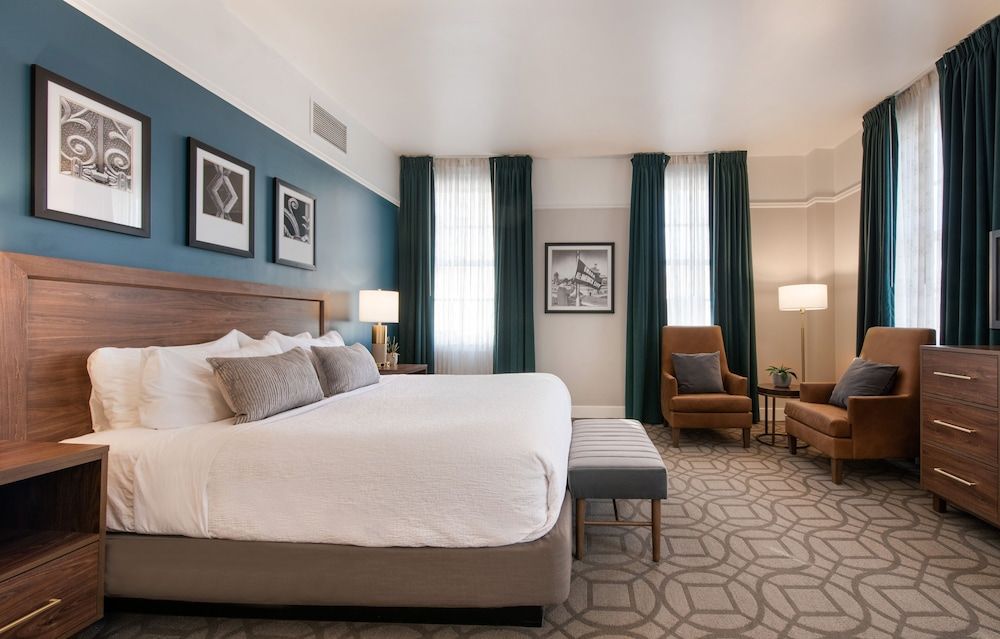 undefined Magnolia Hotel Omaha 3