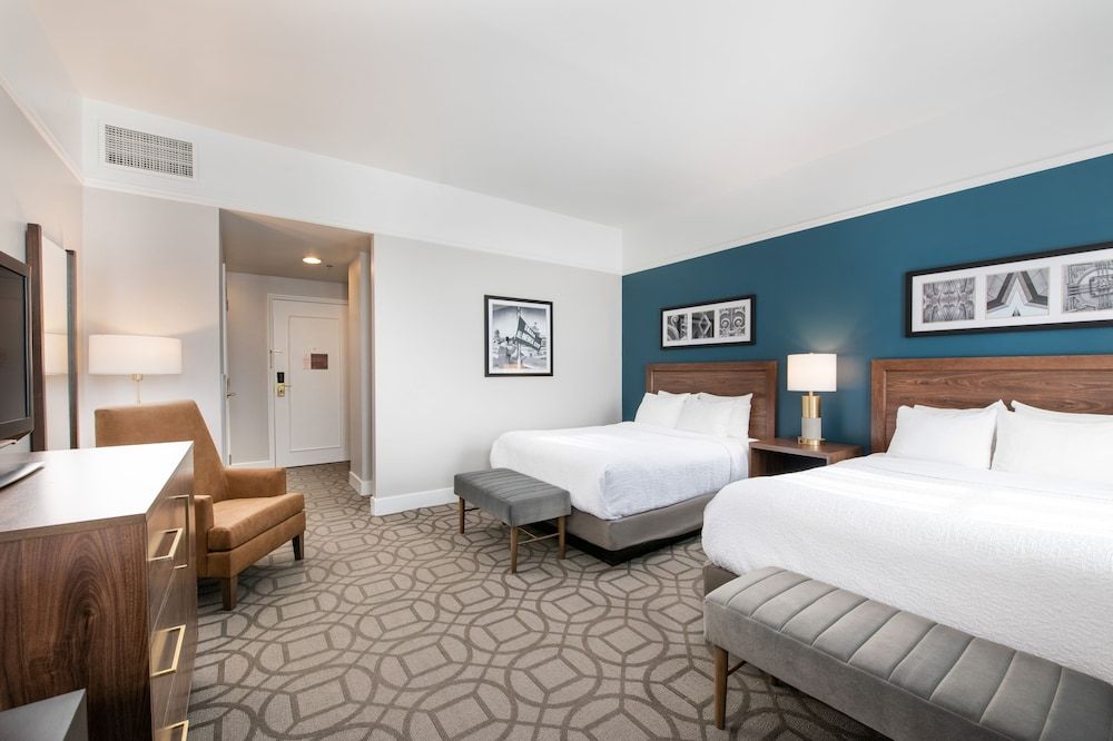 Magnolia Hotel Omaha Deluxe Room, 2 Queen Beds 3