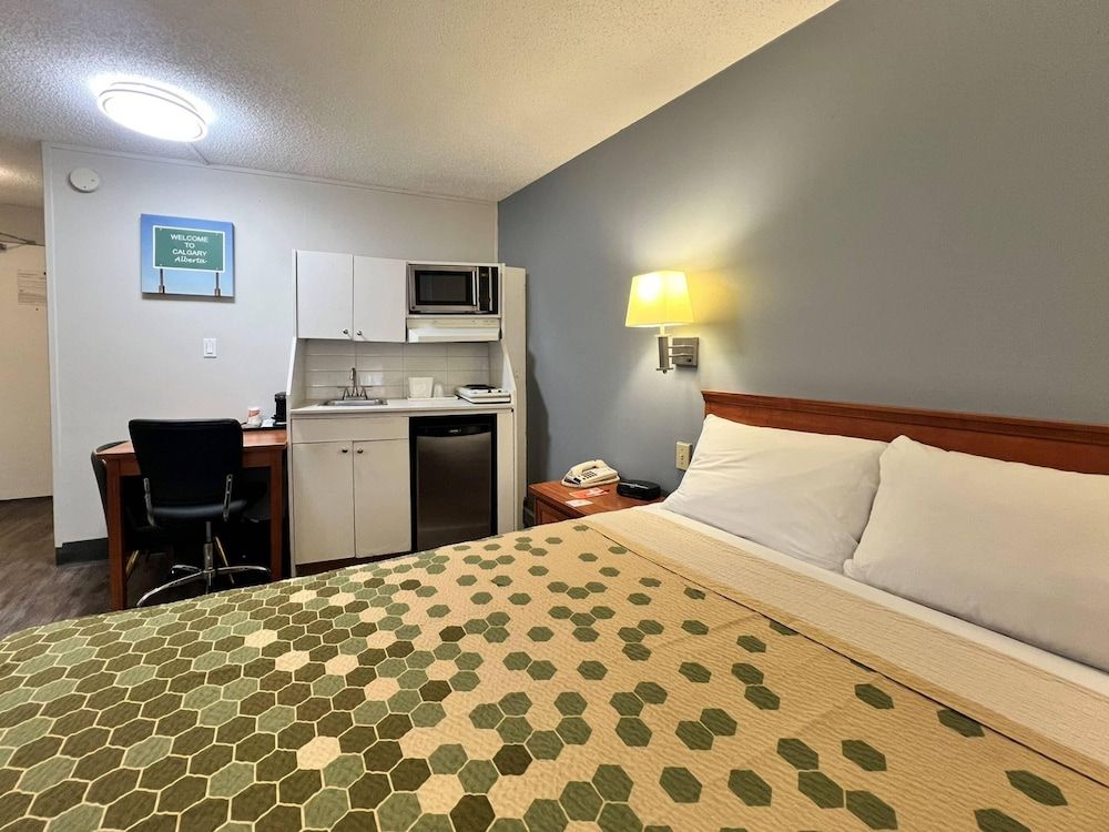 Econo Lodge Motel Village