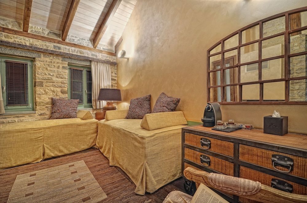 Aithrio Guesthouse