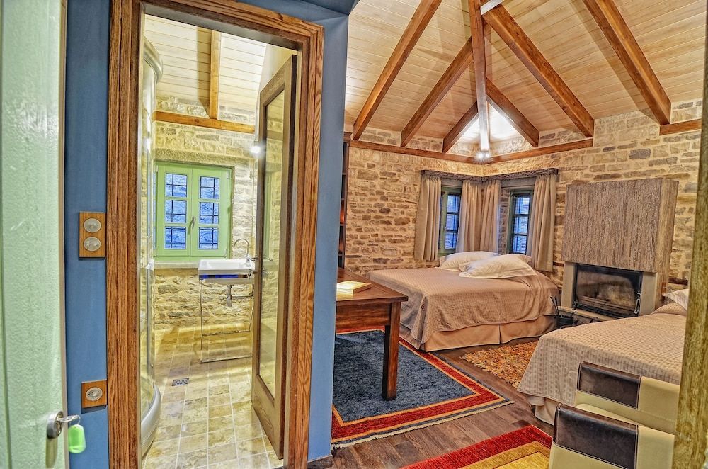 Aithrio Guesthouse