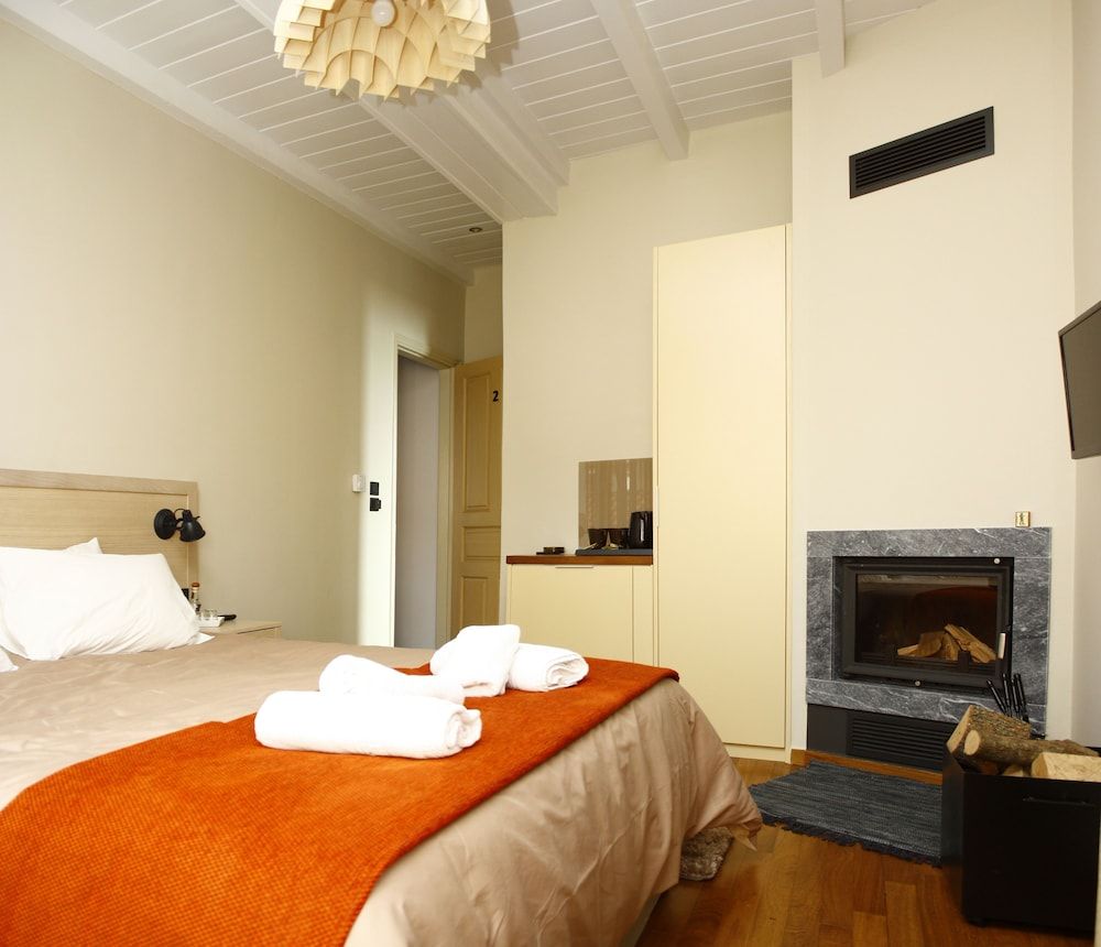 Double Room, Fireplace