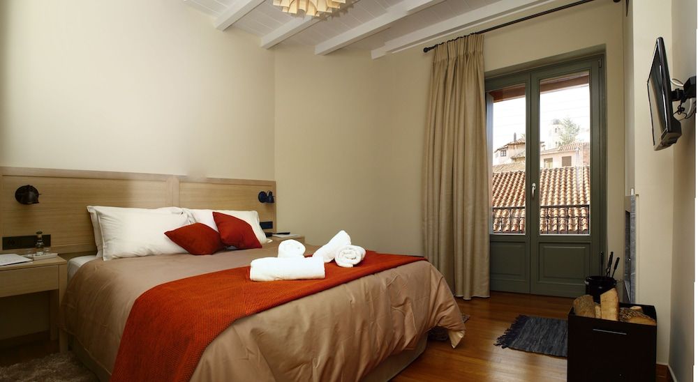Double Room, Fireplace