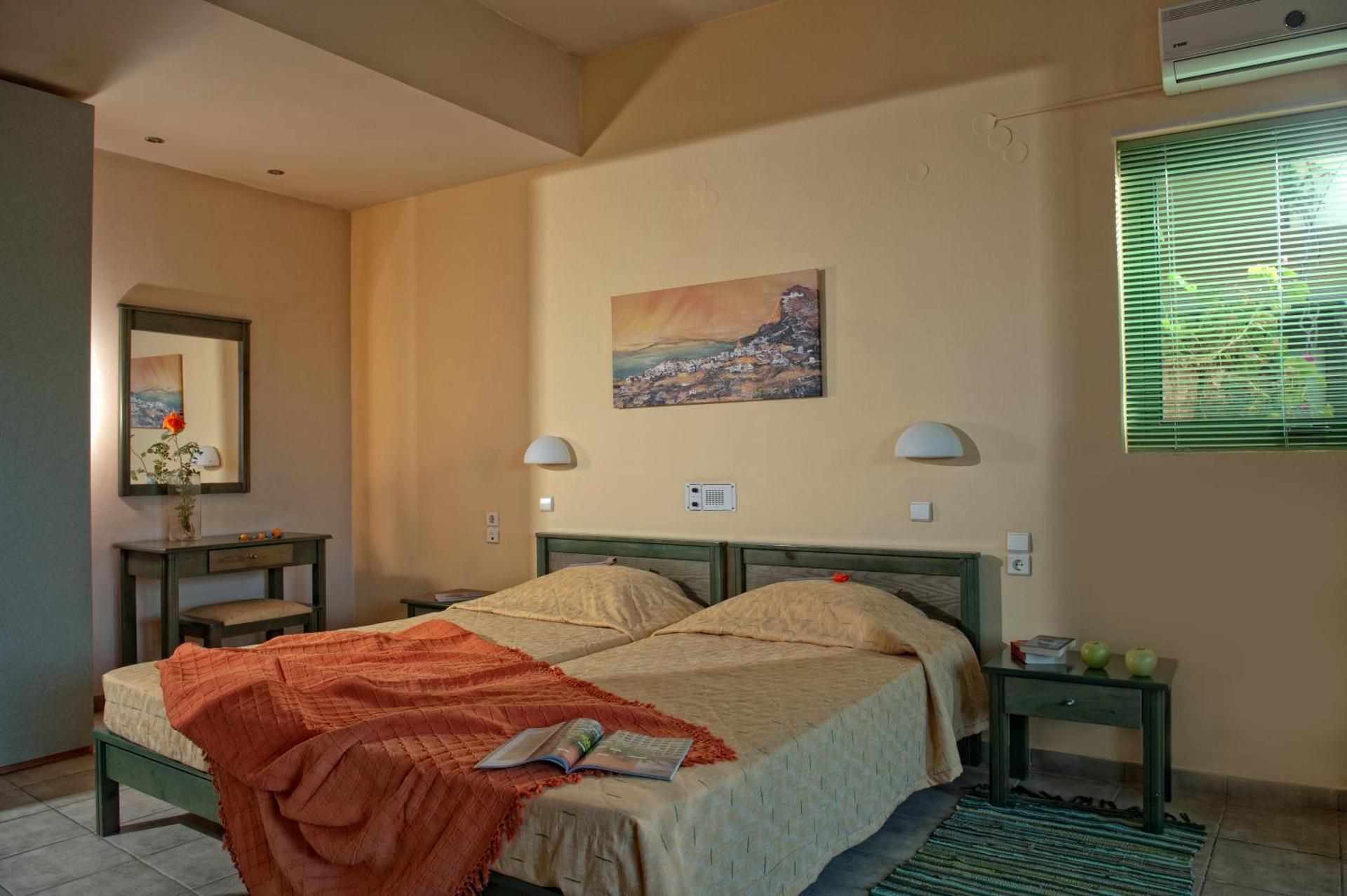 1-Bedroom Family Apartment with Garden view (5 Adults)
