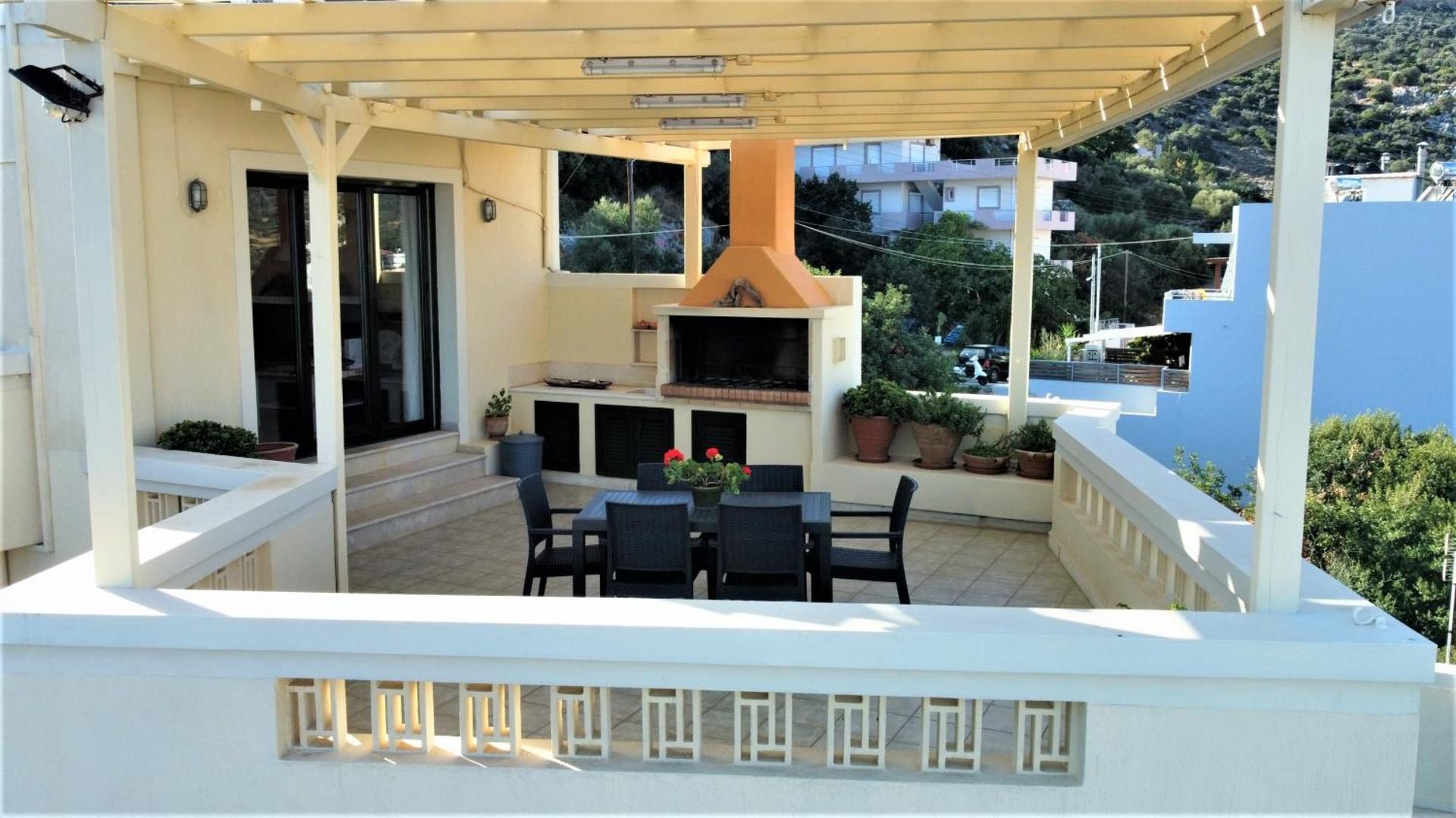 1-Bedroom Suite with Sea View (4 Adults)